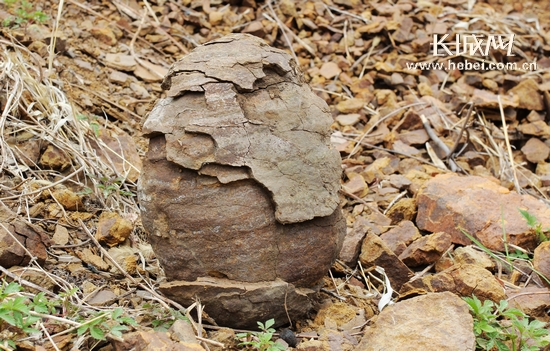 花岗岩的球状风化图片